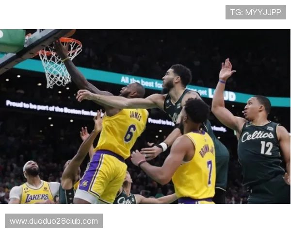 网球赛季激战正酣 世界排名新变动引发球迷热议